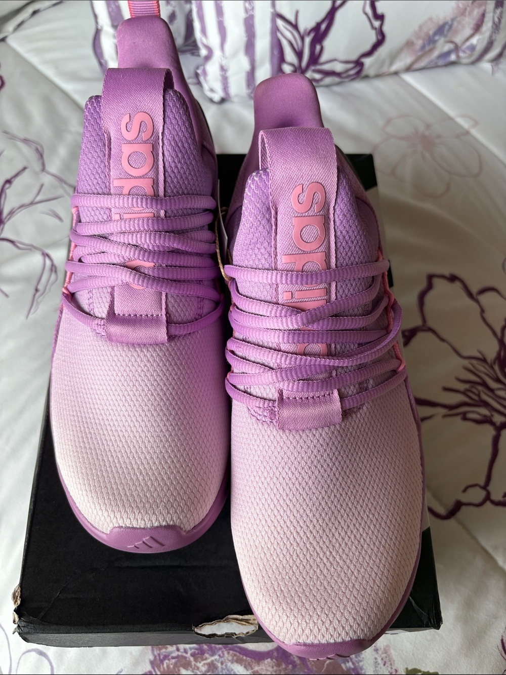 adidas Women’s Pink Lavender Slip-On Athletic Sneakers 6.5 Youth/7.5 Women’s